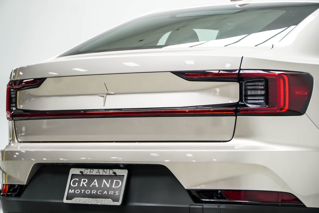 Polestar 2 photo 15