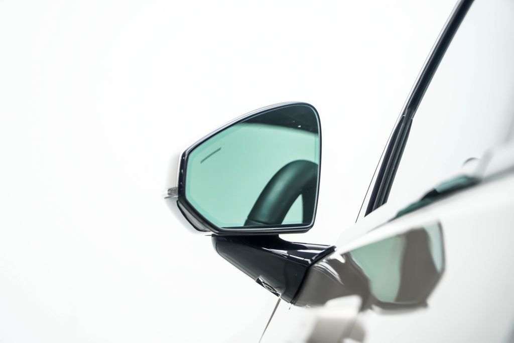 Polestar 2 photo 16