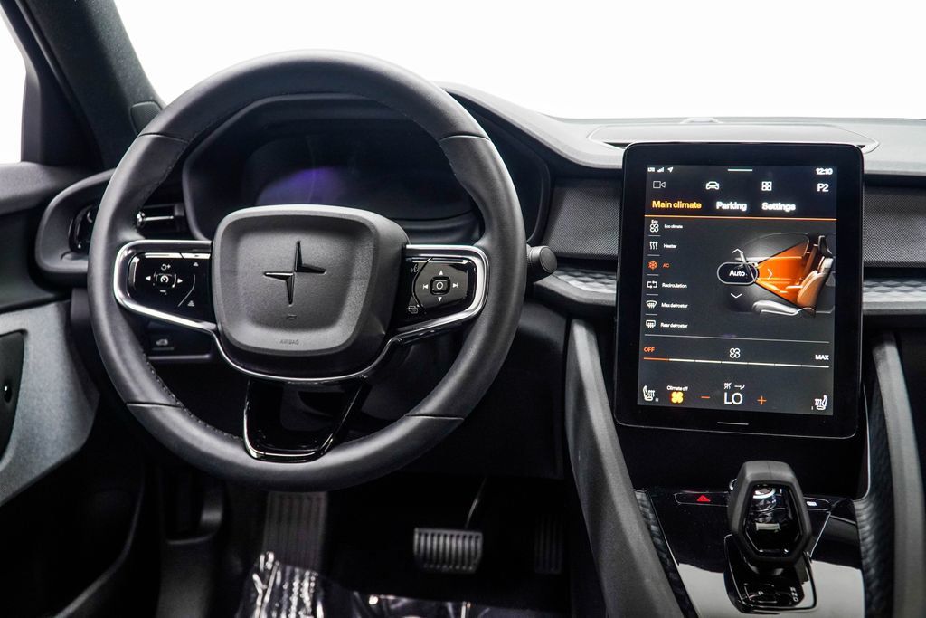 Polestar 2 photo 18