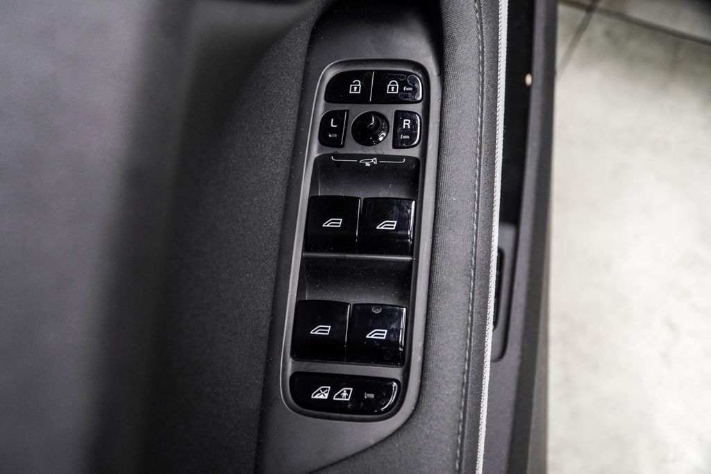 Polestar 2 photo 33