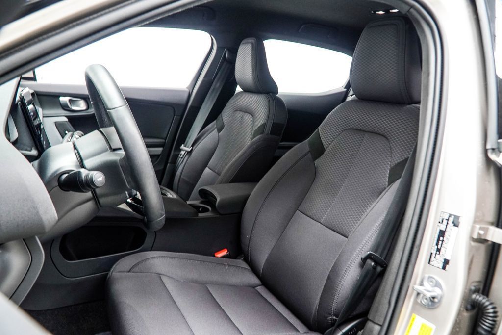 Polestar 2 photo 34