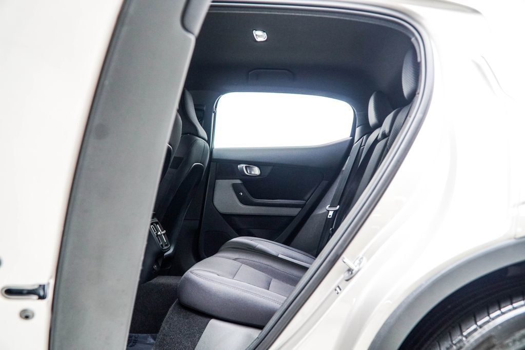 Polestar 2 photo 36