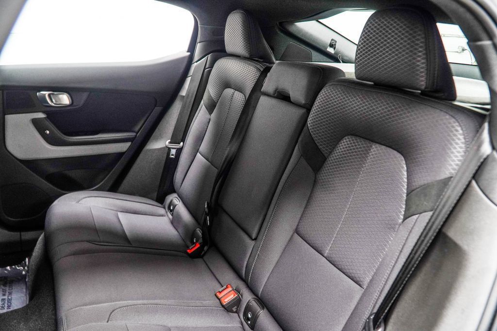 Polestar 2 photo 37
