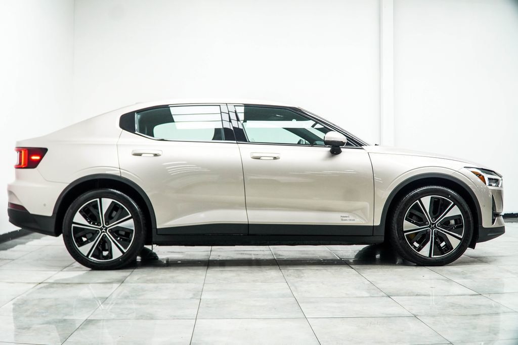 Polestar 2 photo 8