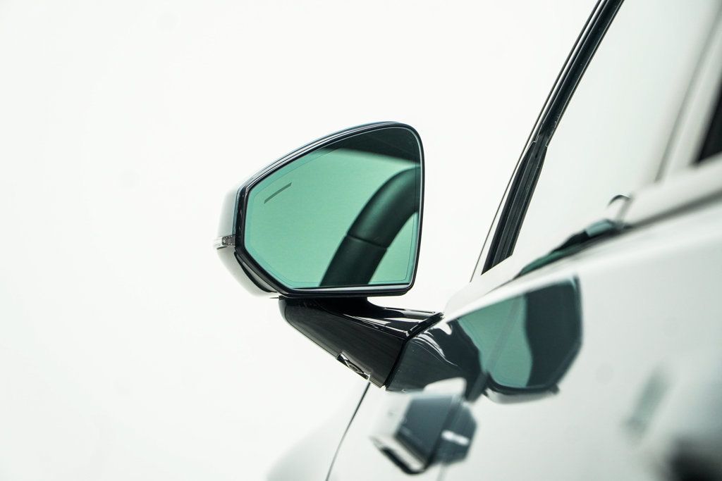 Polestar 2 photo 16