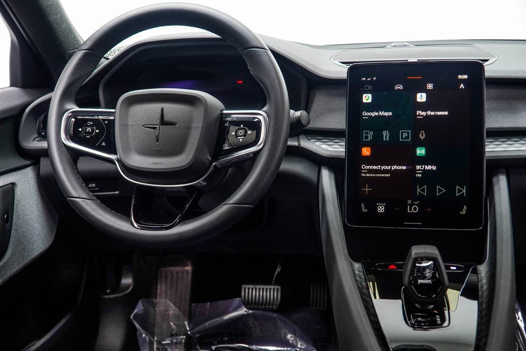 Polestar 2 photo 18