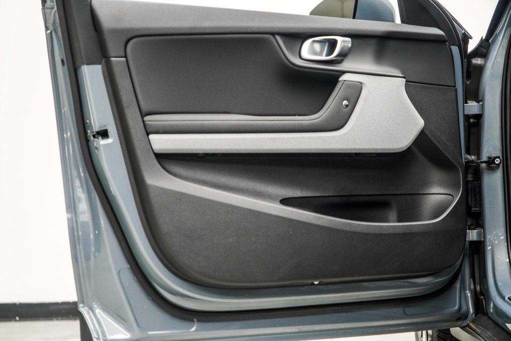 Polestar 2 photo 32
