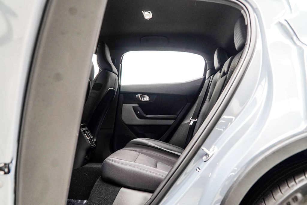 Polestar 2 photo 36