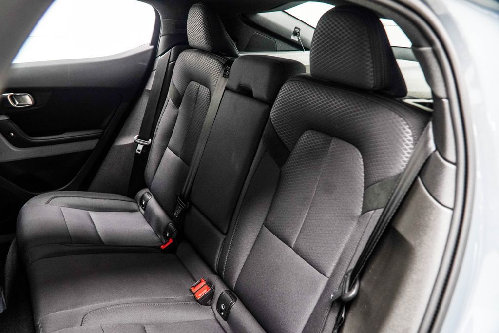 Polestar 2 photo 37