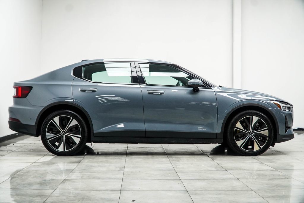 Polestar 2 photo 8