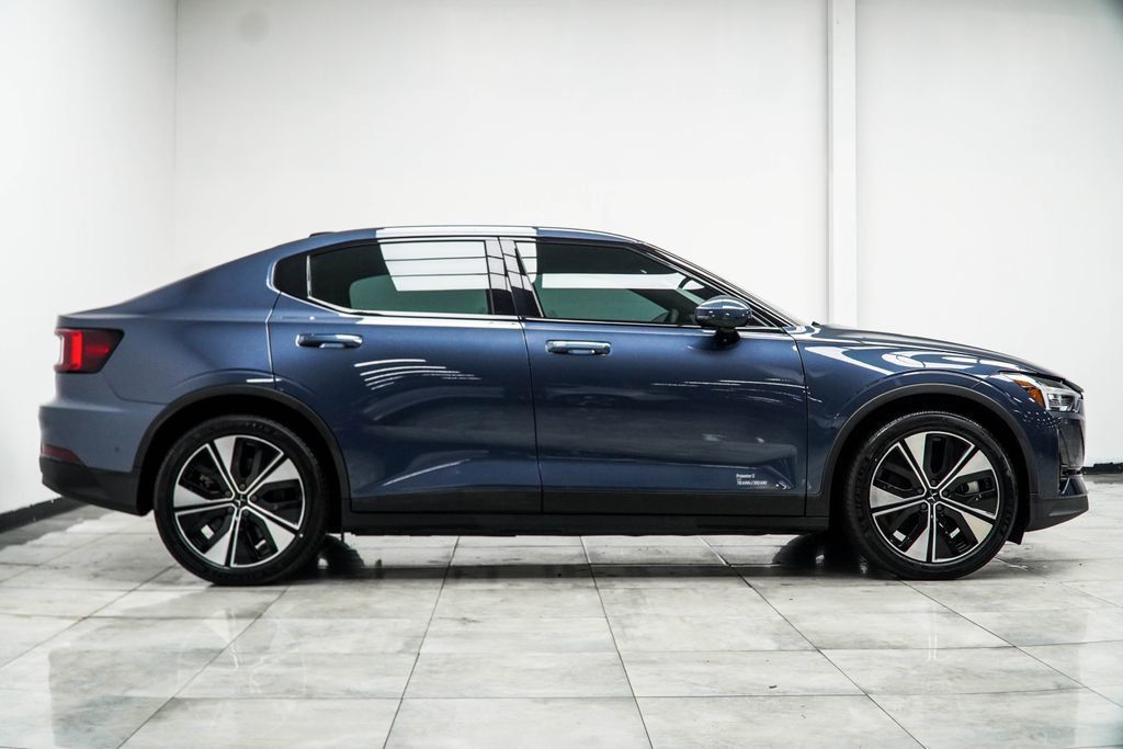Polestar 2 photo 8