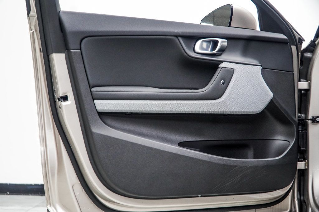 Polestar 2 photo 34