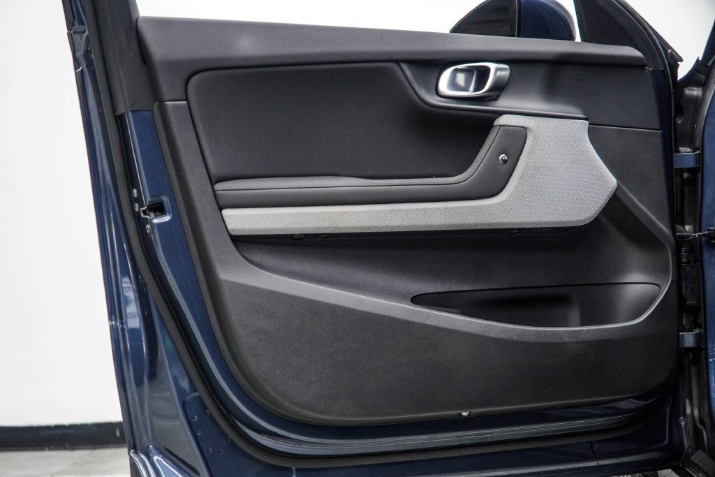 Polestar 2 photo 34