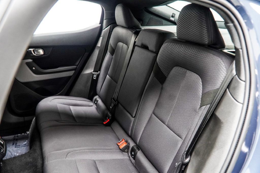 Polestar 2 photo 38