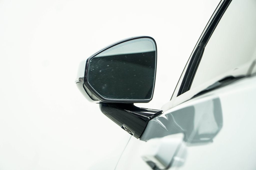 Polestar 2 photo 16