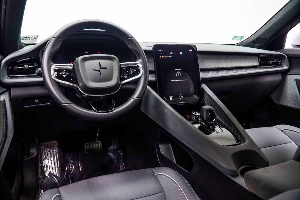 Polestar 2 photo 17