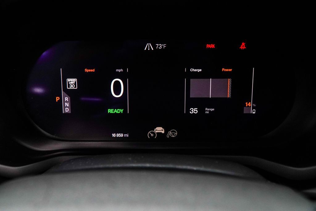 Polestar 2 photo 32