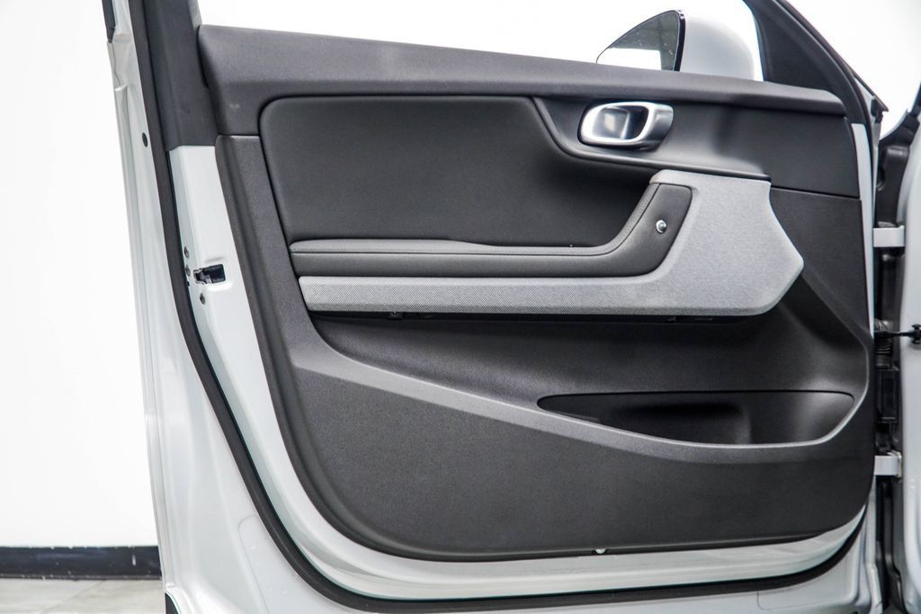 Polestar 2 photo 33