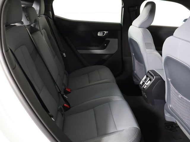 2024 Polestar 2 Long Range Dual Motor - 23067647 - 38