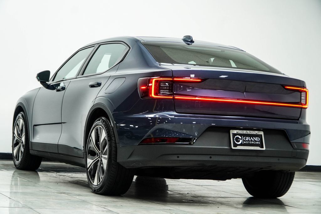 Polestar 2 photo 11