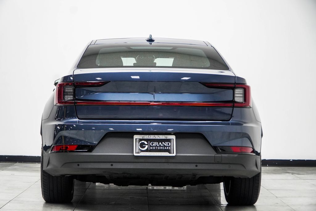 Polestar 2 photo 12