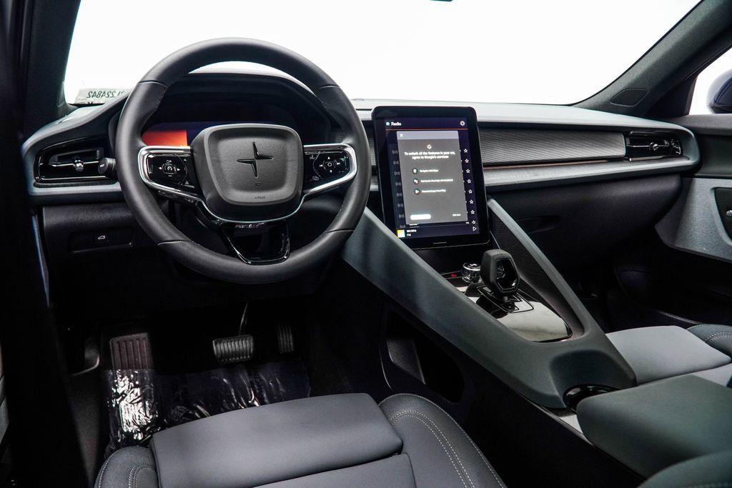 Polestar 2 photo 16