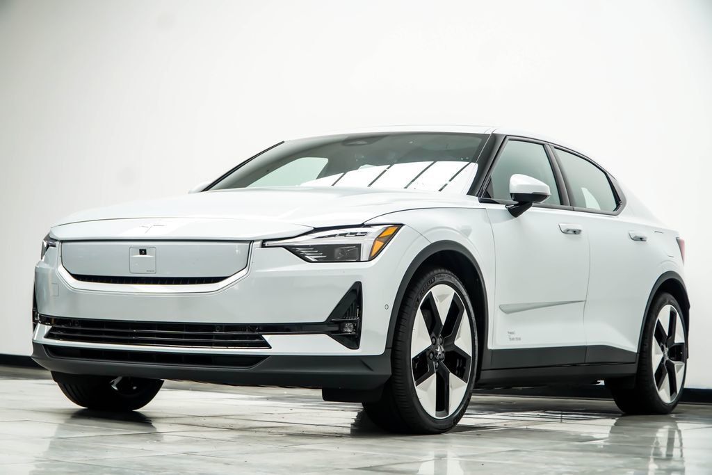 Polestar 2 photo 10