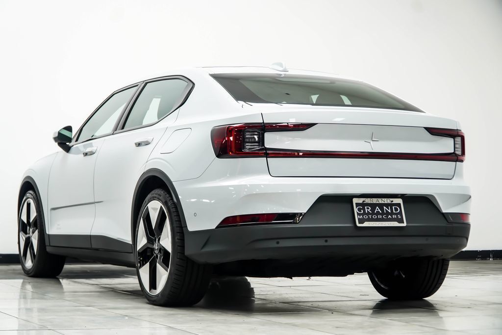 Polestar 2 photo 12