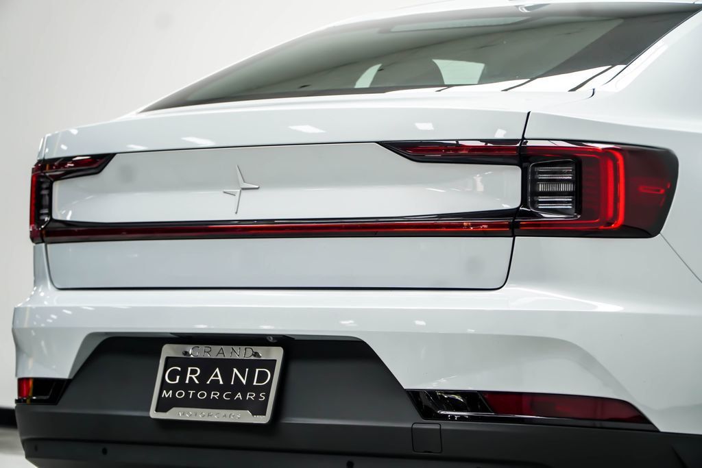 Polestar 2 photo 15