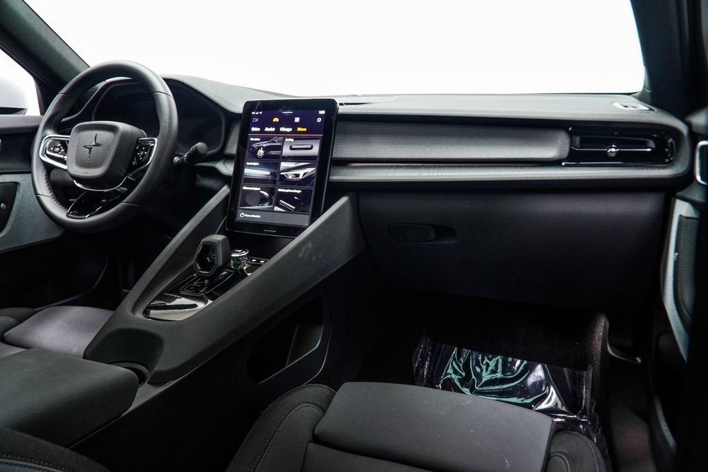 Polestar 2 photo 20