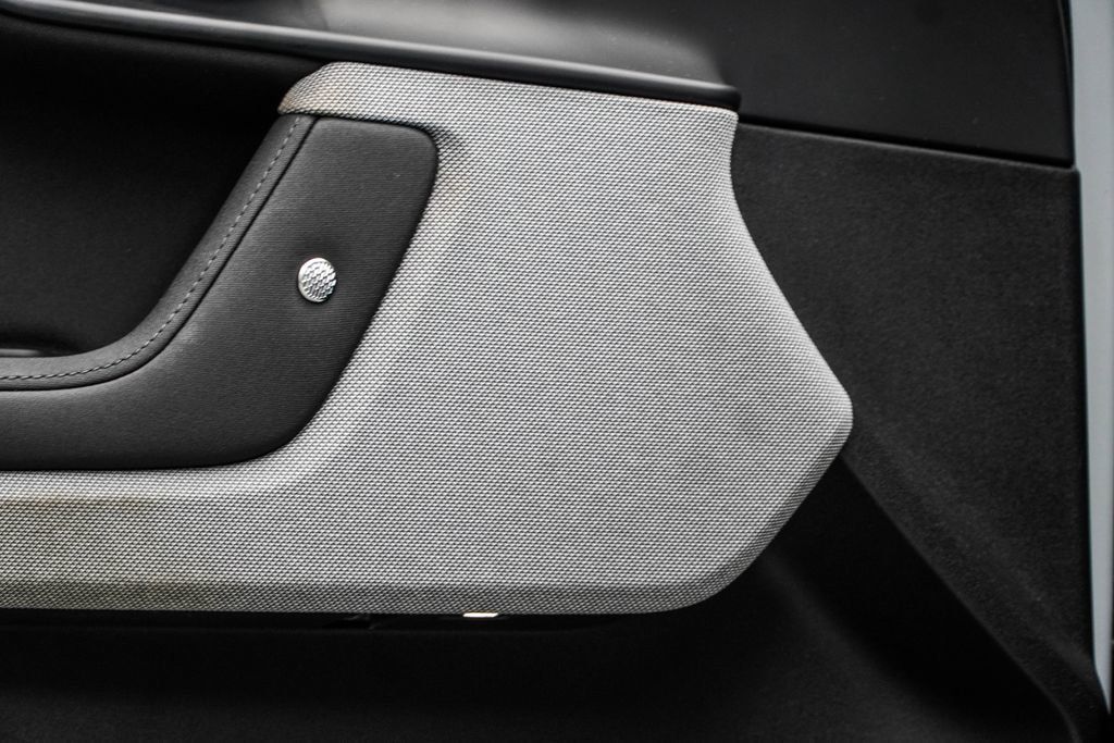 Polestar 2 photo 33