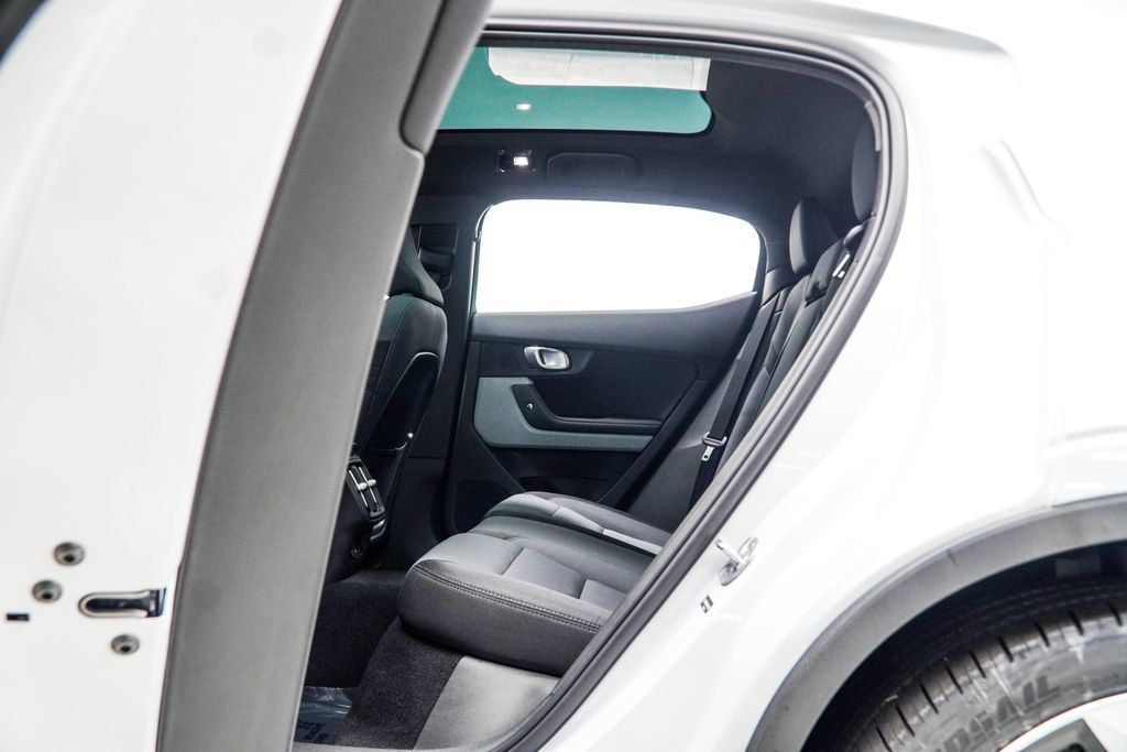 Polestar 2 photo 37