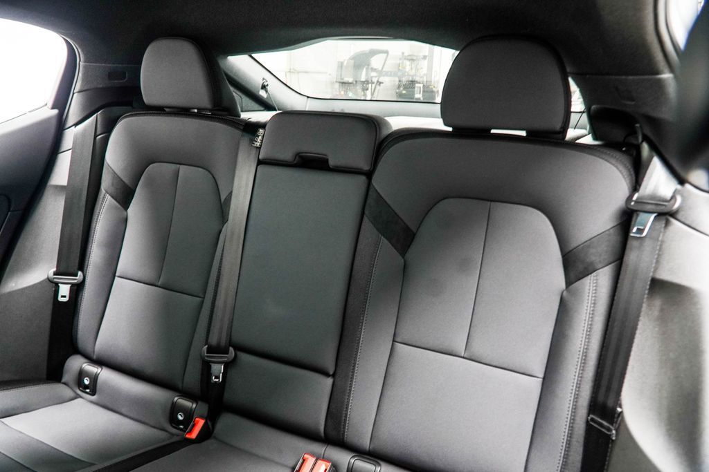Polestar 2 photo 38