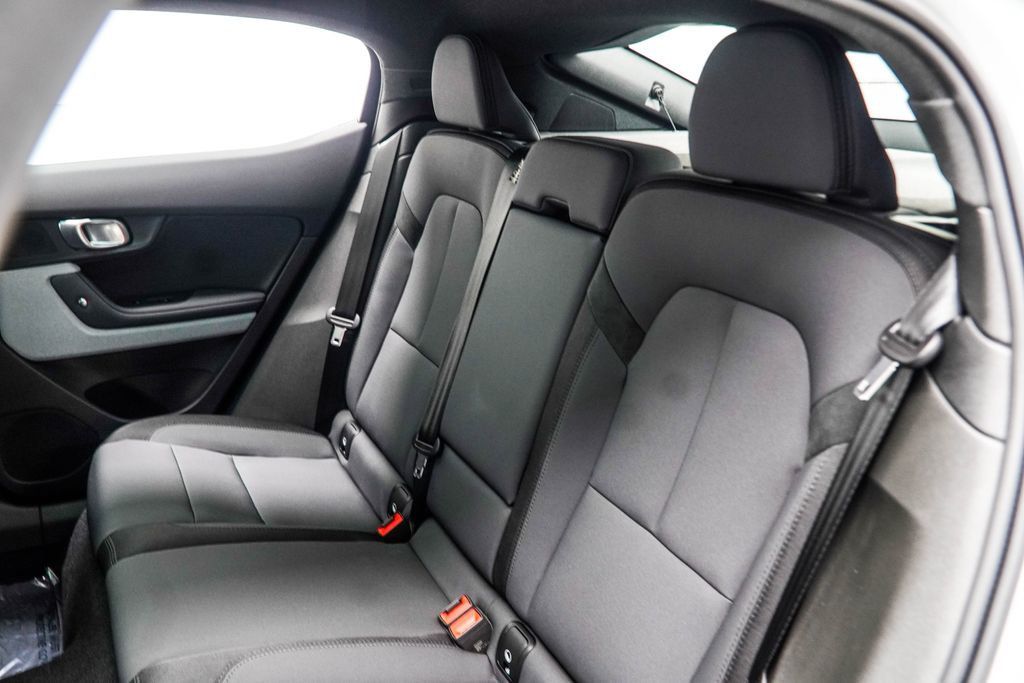 Polestar 2 photo 39