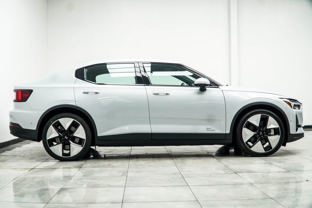 Polestar 2 photo 8