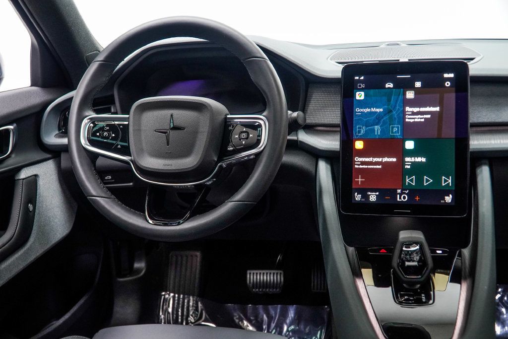 Polestar 2 photo 22
