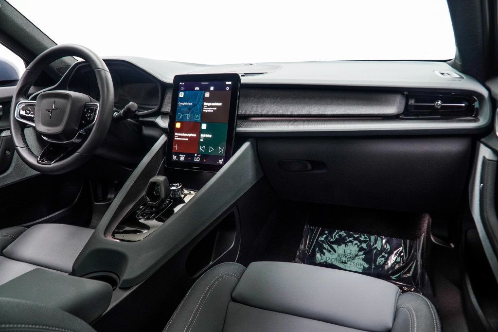Polestar 2 photo 24