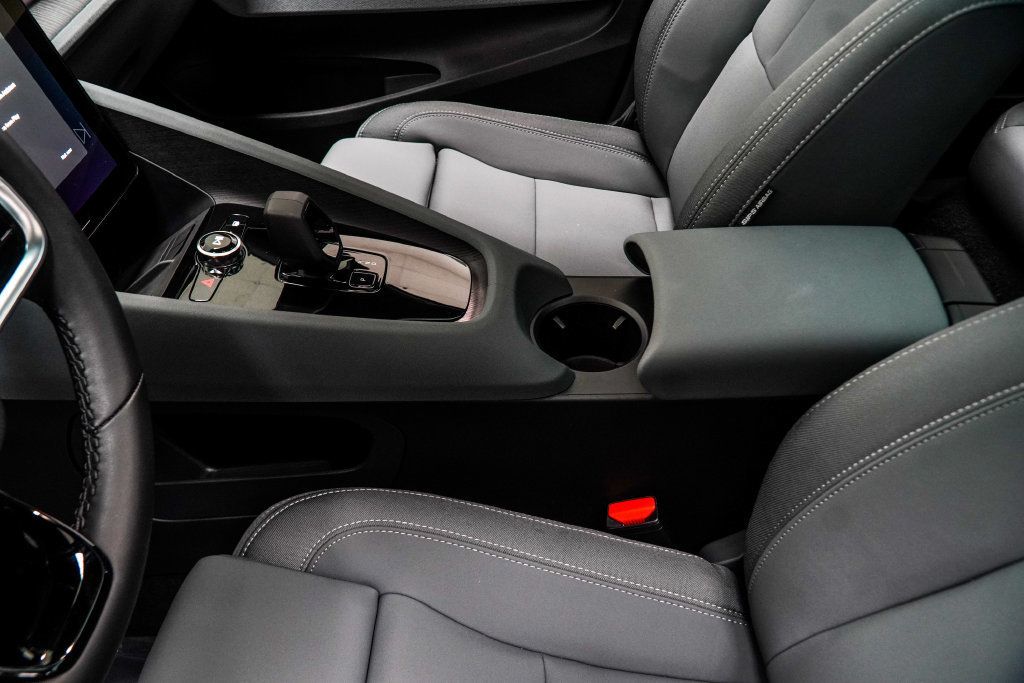 Polestar 2 photo 25