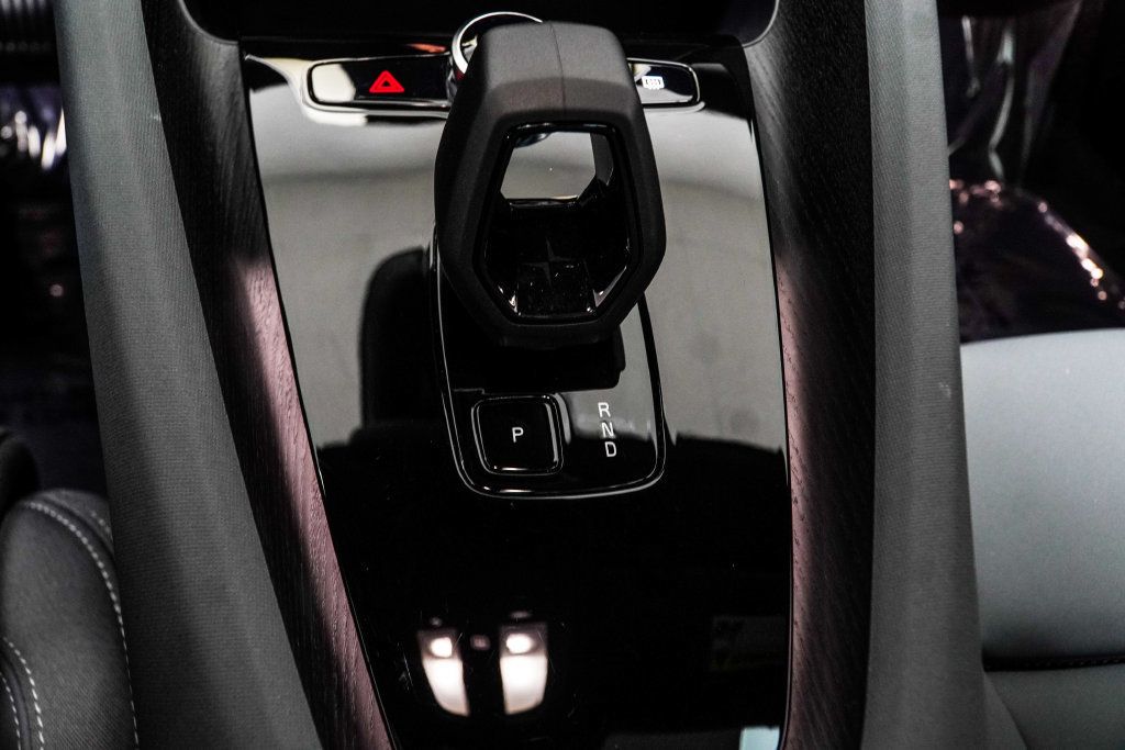 Polestar 2 photo 26