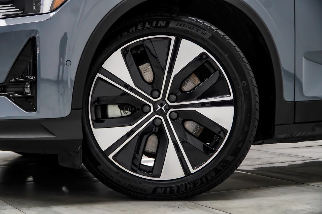 Polestar 2 photo 7