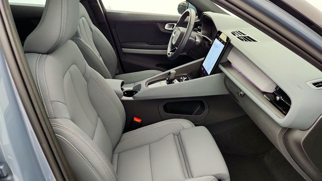 2024 Polestar 2 Long Range Dual Motor with 19-Inch Wheels (276-mile range) - 22971768 - 21