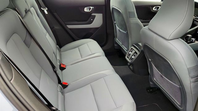 2024 Polestar 2 Long Range Dual Motor with 19'' Wheels (276-mile range) - 22971768 - 20