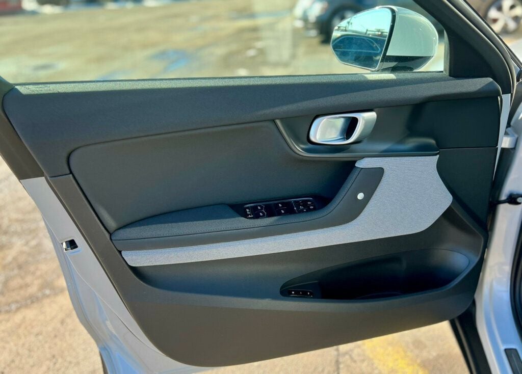 2024 Polestar 2 Long Range Single Motor - 22980564 - 11