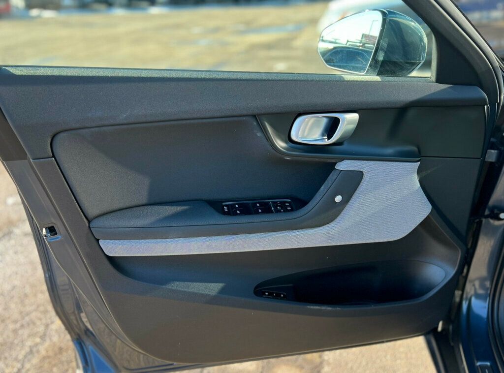 2024 Polestar 2 Long Range Single Motor Plus - 22980565 - 10