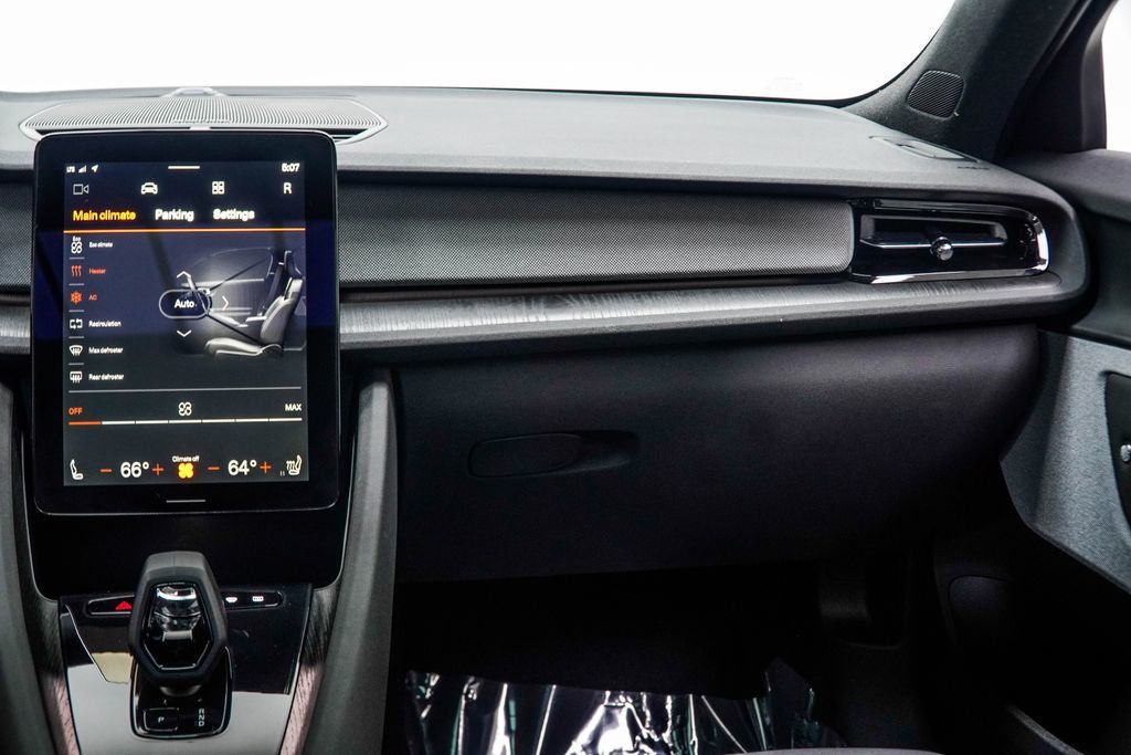 Polestar 2 photo 18