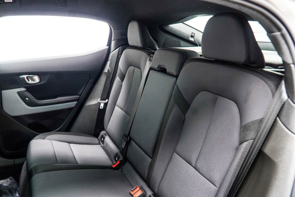 Polestar 2 photo 38