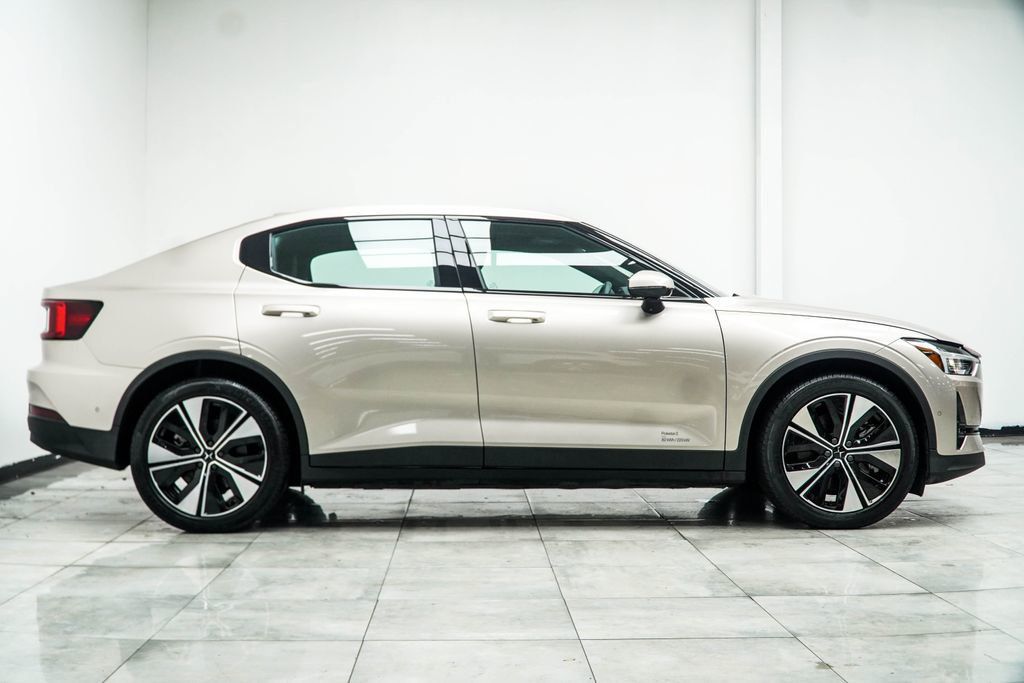 Polestar 2 photo 7