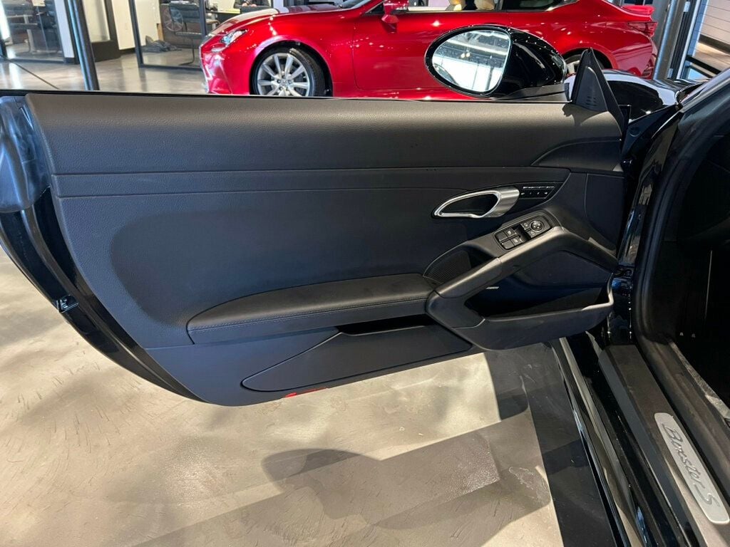2024 Porsche 718 Boxster S/14WayPowerSeats/BoseSurroundSound/NAV/HtdSeats/CarreraS Wheels - 22957221 - 16