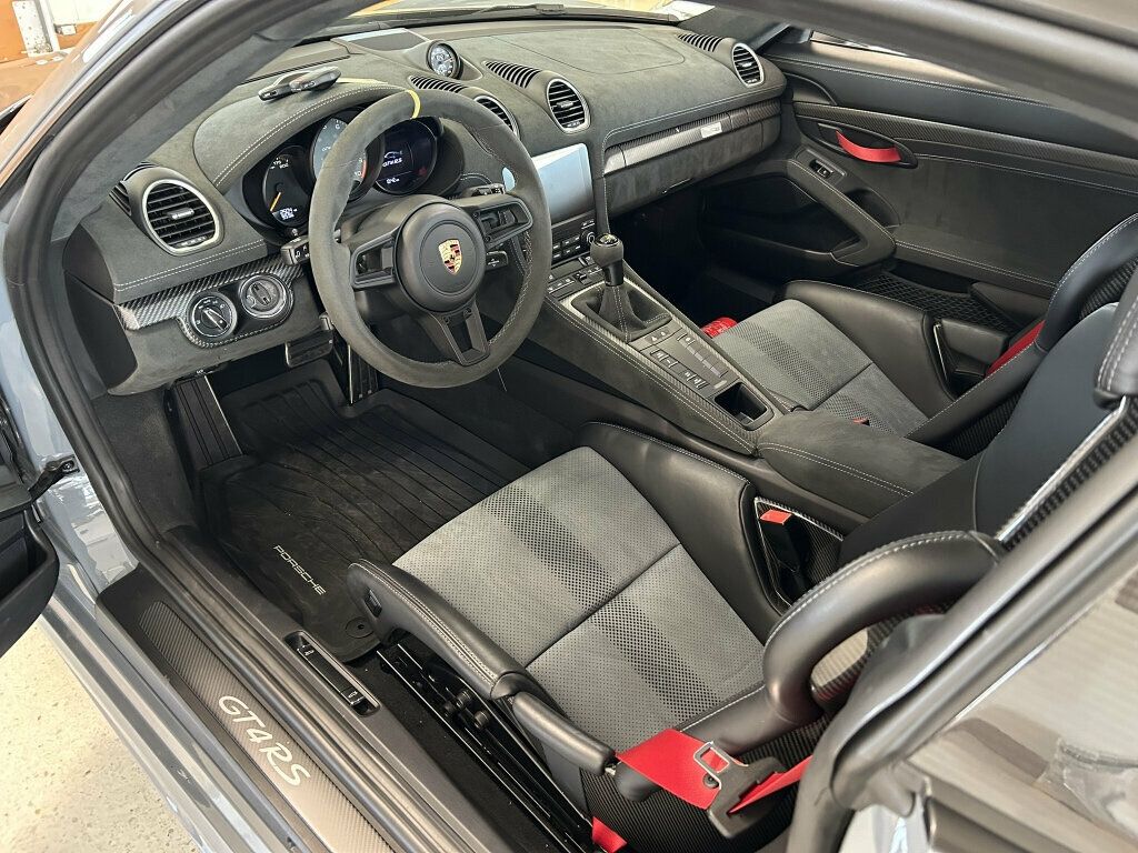 2024 Porsche 718 Cayman GT4 RS Coupe - 23010431 - 9