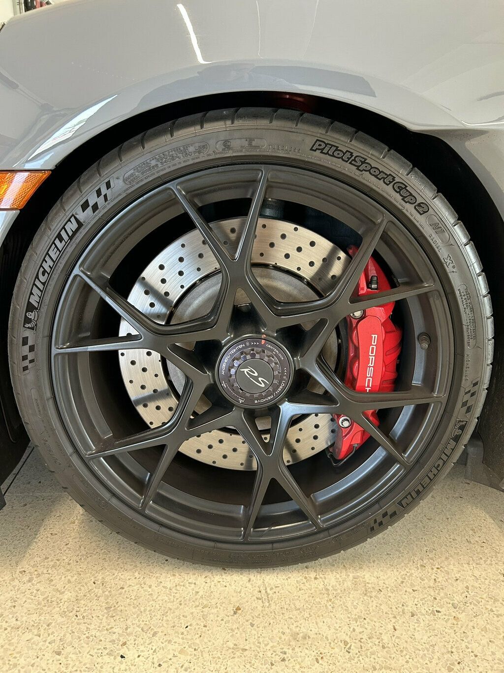 2024 Porsche 718 Cayman GT4 RS Coupe - 23010431 - 19